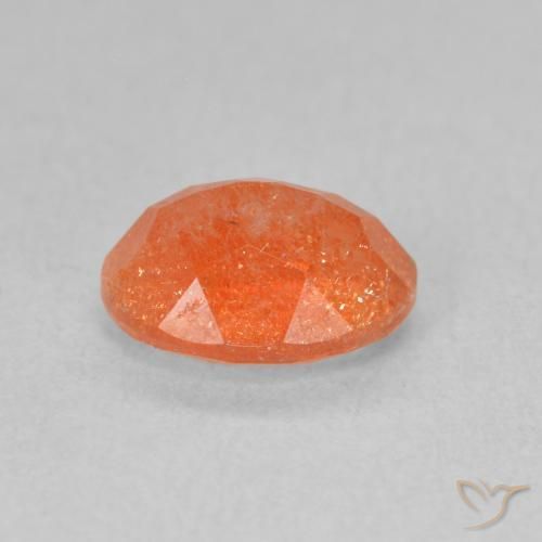 1.25克拉天然日光石，椭圆形，半透明