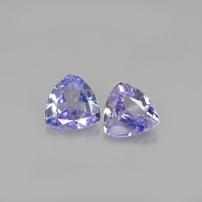 天然坦桑石，三角形，4.7×4.5毫米，VS