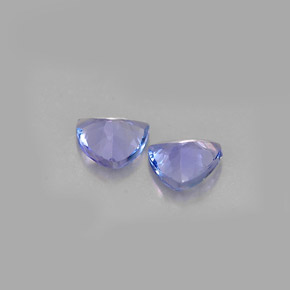 天然坦桑石，三角形，4.7×4.5毫米，VS