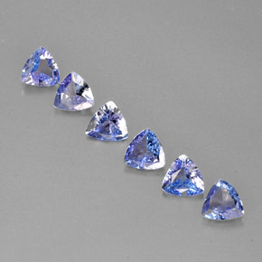 天然坦桑石，三角形，4.6×4.5毫米，VS