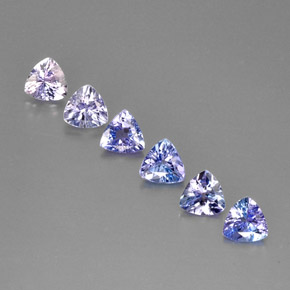 天然坦桑石，三角形，4.5×4.5毫米，VS