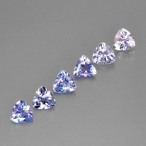 天然坦桑石，三角形，4.5×4.5毫米，VS