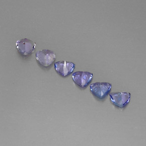 天然坦桑石，三角形，4.5×4.5毫米，VS