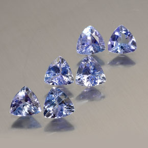 天然坦桑石，三角形，4.5×4.5毫米，VS