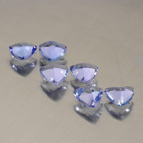 天然坦桑石，三角形，4.5×4.5毫米，VS