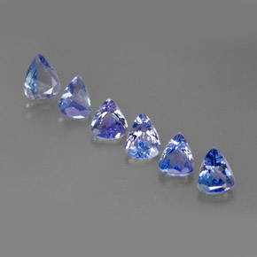 天然坦桑石，梨形，5.2×4.1毫米，VS
