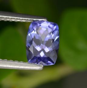 1.13克拉天然紫罗兰色坦桑石，垫形剪裁，7.1×5.2毫米，VVS