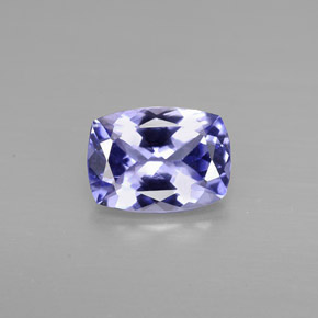 0.93克拉天然紫罗兰色坦桑石，垫形剪裁，7.1×5.2毫米，VVS