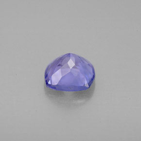 0.99克拉天然紫罗兰色坦桑石，垫形剪裁，6×5.9毫米，VVS