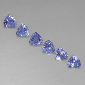 天然坦桑石，三角形，4.8×4.7毫米，VVS-VS