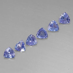 天然坦桑石，三角形，4.8×4.7毫米，VVS-VS