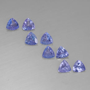 天然坦桑石，三角形，4.6×4.5毫米，VVS-VS