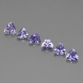 天然坦桑石，三角形，4.5×4.4毫米，VVS-VS