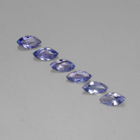 天然坦桑石，马眼形，6.9×3.4毫米，VVS-VS