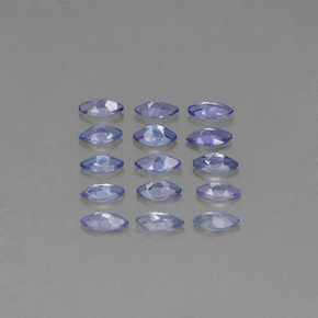 天然坦桑石，马眼形，4.2×2.1毫米，VVS-VS