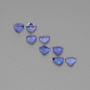 天然坦桑石，三角形，4.8×4.8毫米，VS