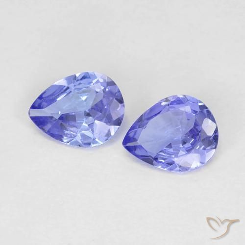 0.50克拉天然坦桑黝帘石，梨形，VVS-VS