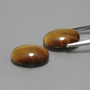 克拉天然虎眼石，椭圆形切割，不透明