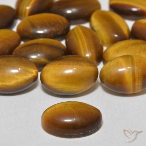 3.79克拉天然虎眼石，椭圆形，不透明
