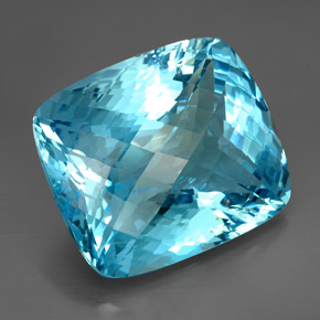 206.00克拉天然托帕石，垫形剪裁，36.5×31毫米，IF