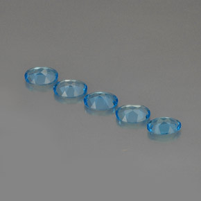 天然瑞士蓝托帕石，椭圆形切割，7.1×5.1毫米，VVS-VS