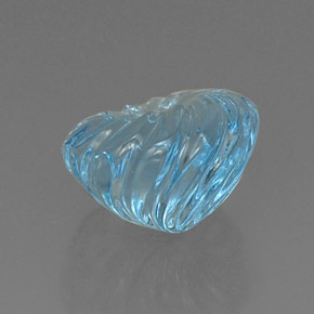8.90克拉天然托帕石，异形，11.8×11.8毫米，透明