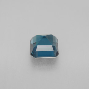 2.14克拉天然托帕石，祖母绿式切割，6.9×6.5毫米，VVS-VS