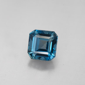 2.15克拉天然托帕石，祖母绿式切割，6.8×6.5毫米，VVS-VS