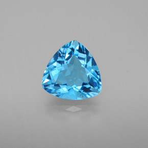 2.82克拉天然托帕石，三角形，9×8.9毫米，VVS