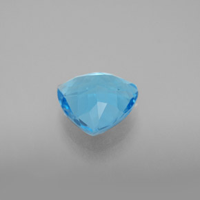 2.82克拉天然托帕石，三角形，9×8.9毫米，VVS
