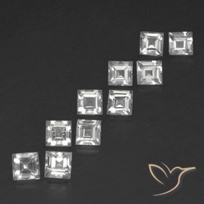 4.67克拉天然黄玉，正方形，VS