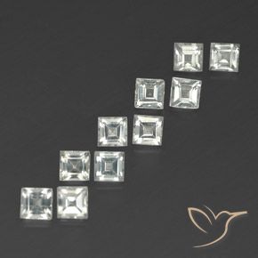 4.88克拉天然黄玉，正方形，VVS-VS