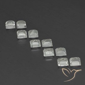4.80克拉天然黄玉，正方形，VVS-VS
