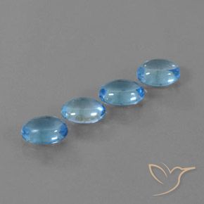 3.95克拉天然黄玉，椭圆形，透明