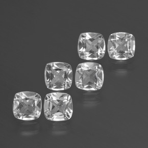 2.64天然白色托帕石，垫形剪裁，4.6×4.6毫米，VVS-VS