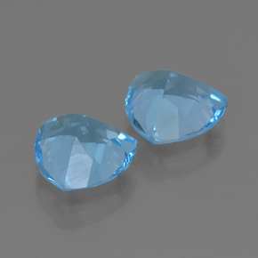 5.86天然托帕石，三角形，9.1×9.1毫米，VVS