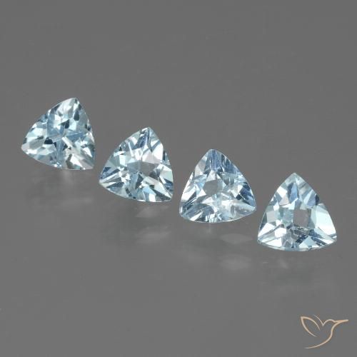 2.04天然托帕石，三角形，5.2×5.1毫米，VS