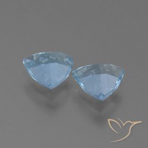 2.44克拉天然黄玉，胖三角形，VVS-VS