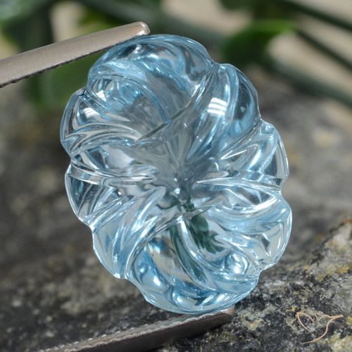 11.77ct 天然 天蓝 黄玉, 花形切割, 透明
