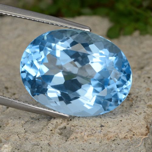 22.74ct 天然 瑞士蓝 黄玉, 椭圆形, VVS-VS