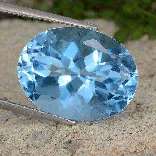 22.32ct 天然 瑞士蓝 黄玉, 椭圆形, VVS-VS