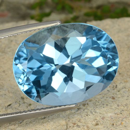 21.13ct 天然 瑞士蓝 黄玉, 椭圆形, VVS