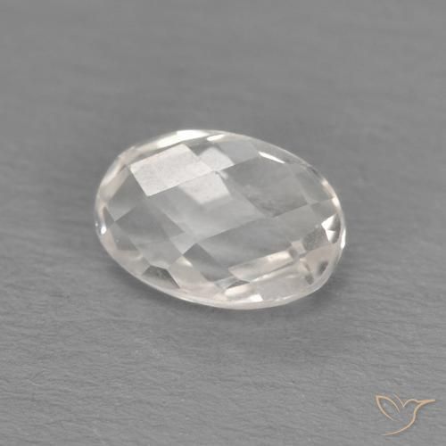 0.68克拉天然黄玉，椭圆形，VVS