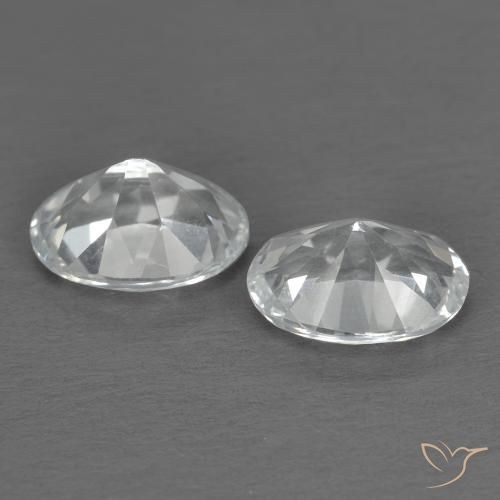 1.95克拉天然黄玉，椭圆形，VVS-VS