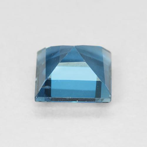 0.81克拉天然黄玉，正方形，VVS-VS