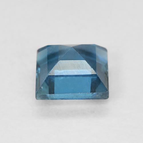 0.82克拉天然黄玉，正方形，VVS-VS