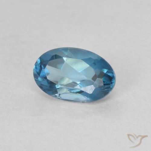 0.60克拉天然黄玉，椭圆形，VVS-VS