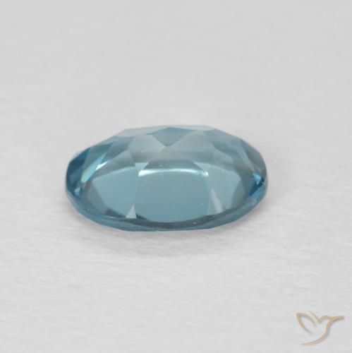 0.90克拉天然黄玉，椭圆形，VVS