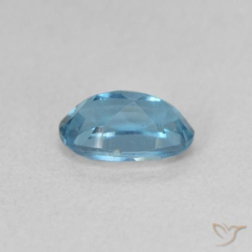0.60克拉天然黄玉，椭圆形，VVS-VS