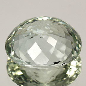 4.83克拉天然绿色碧玺，椭圆形切割，11.6×10.3毫米，VVS